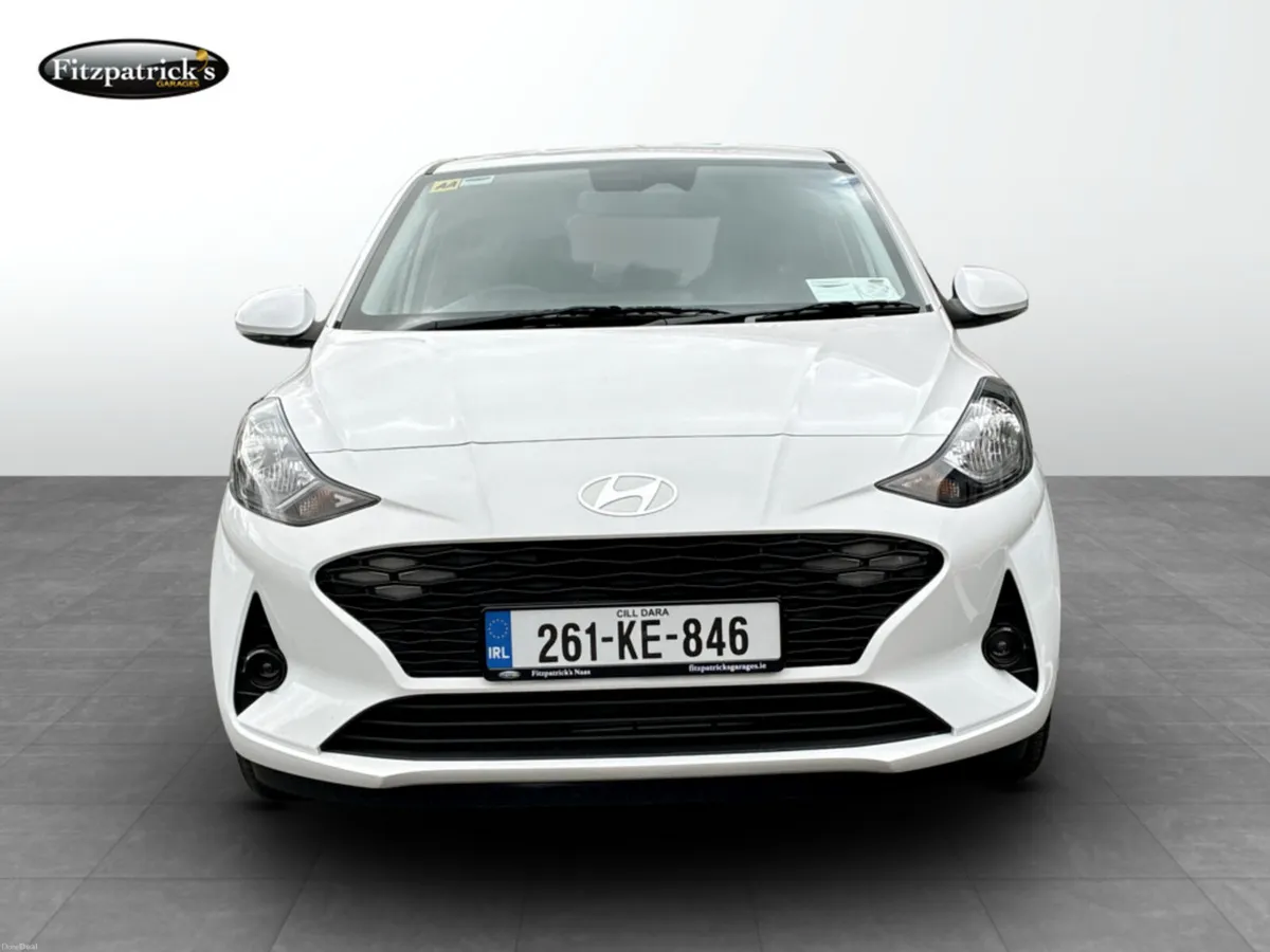 Hyundai i10 Deluxe 1.0 Petrol *Demonstrator Model* - Image 3