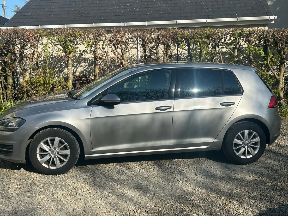 Volkswagen Golf **Low Km** - Image 3