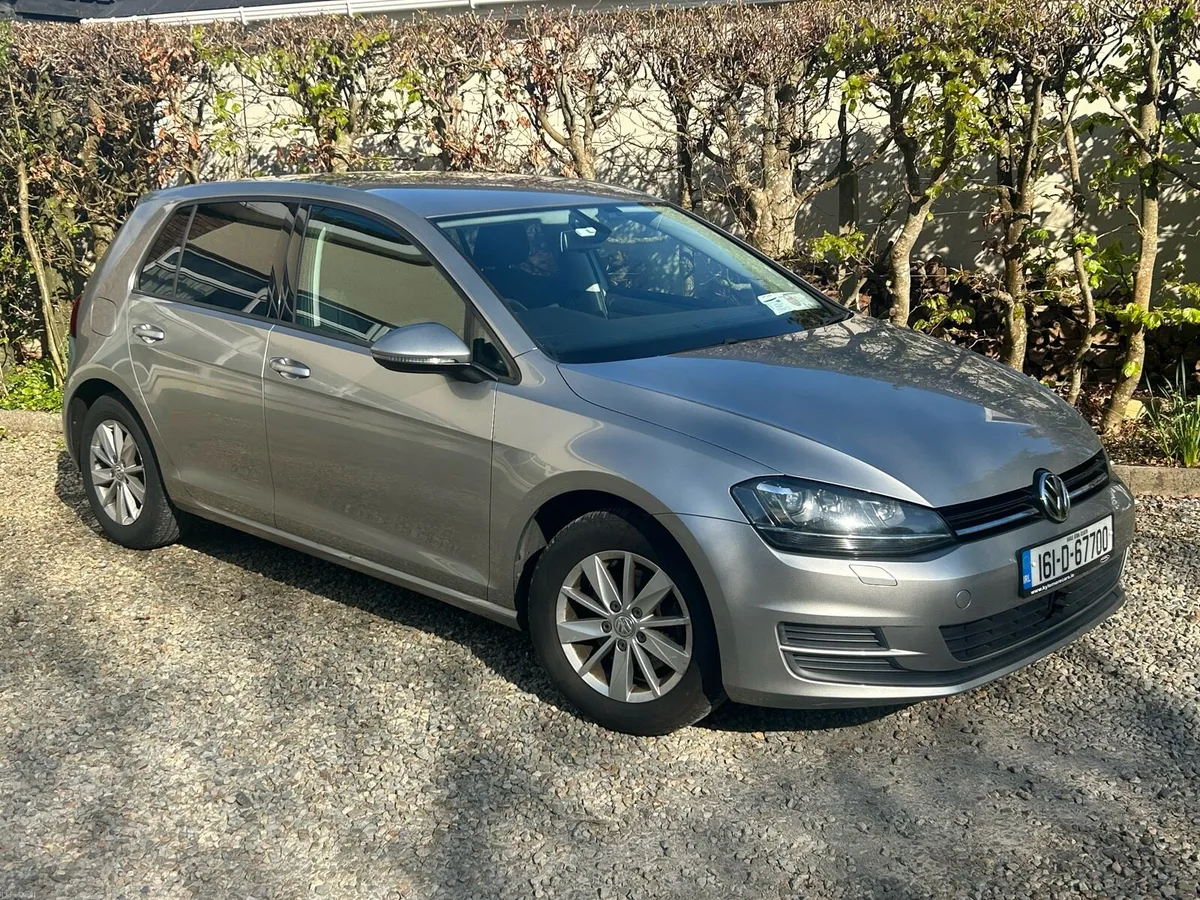 Volkswagen Golf **Low Km** - Image 2