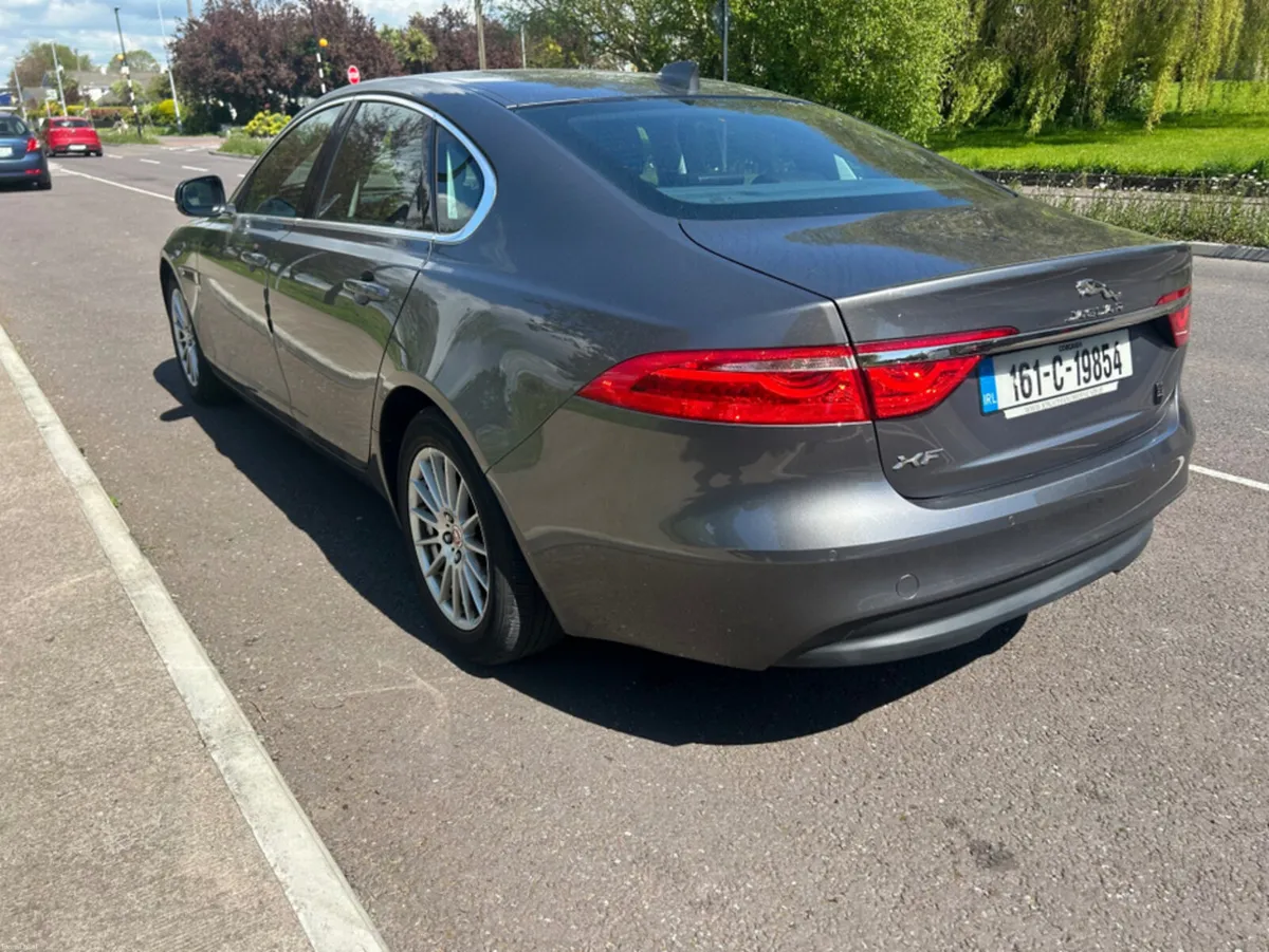 Jaguar XF 2.0 D PRESTIGE 4DR AUTO 163PS - Image 2