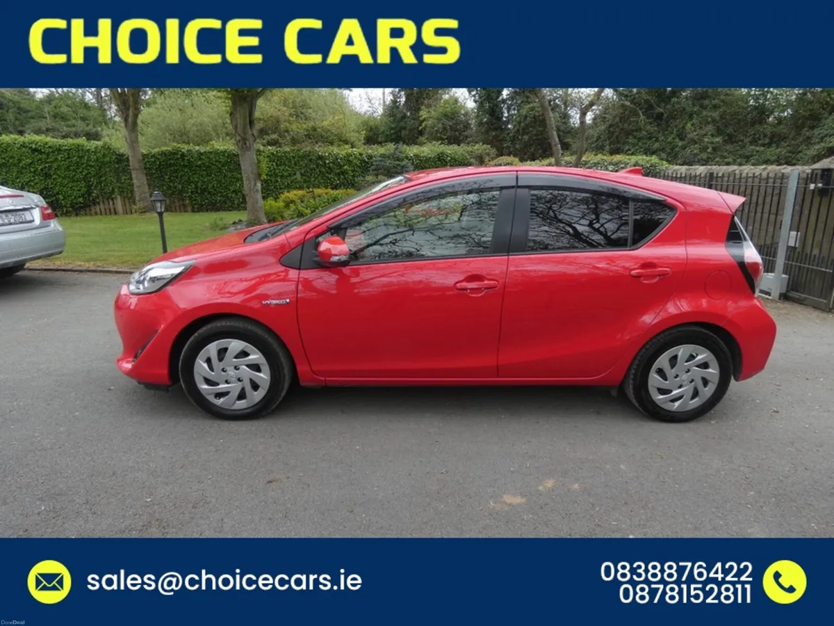 Toyota Aqua 1.5 AUTO HYBRID - Image 4