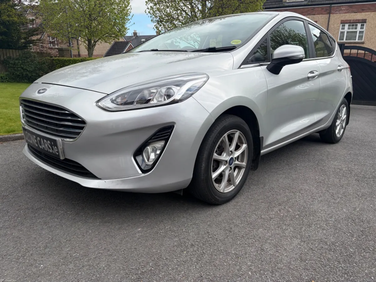 Ford Fiesta ZETEC - Image 2