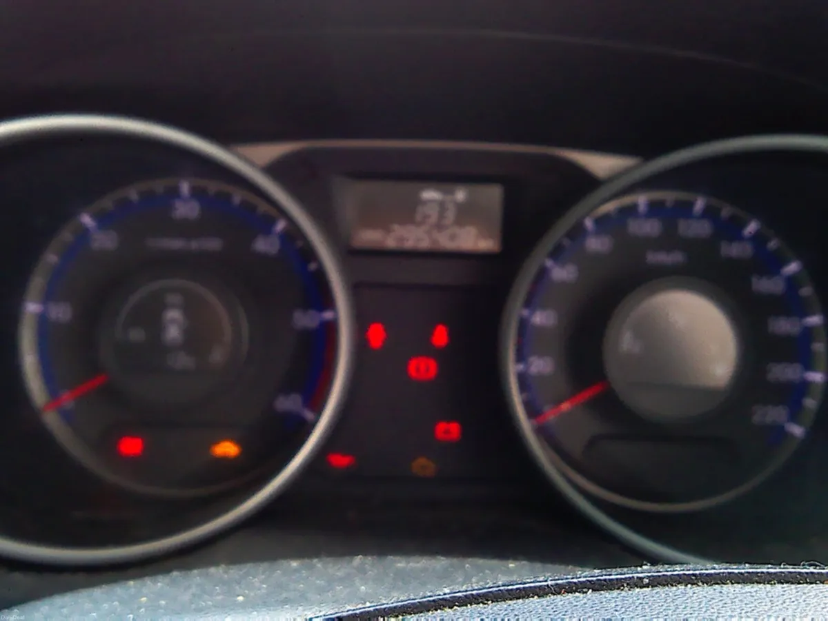 Hyundai ix35 1.7 COMFORT COMMERCIAL 4DR - Image 1