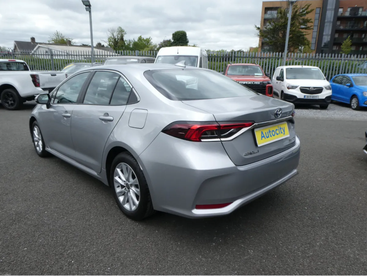 Toyota Corolla LUNA SALOON 4DR AUTO - Image 6