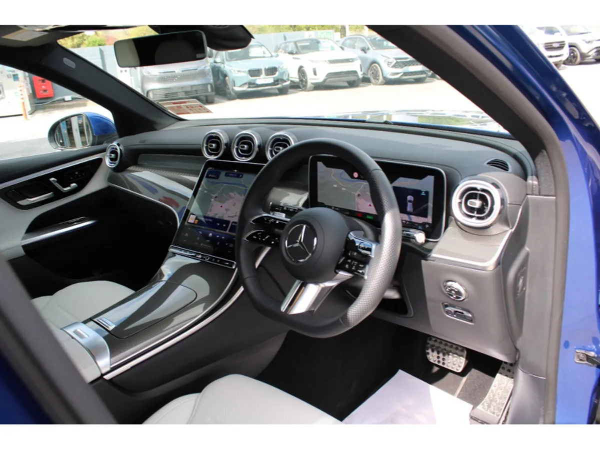 Mercedes-Benz GLC 300 AMG LINE E 4MATIC - Image 2