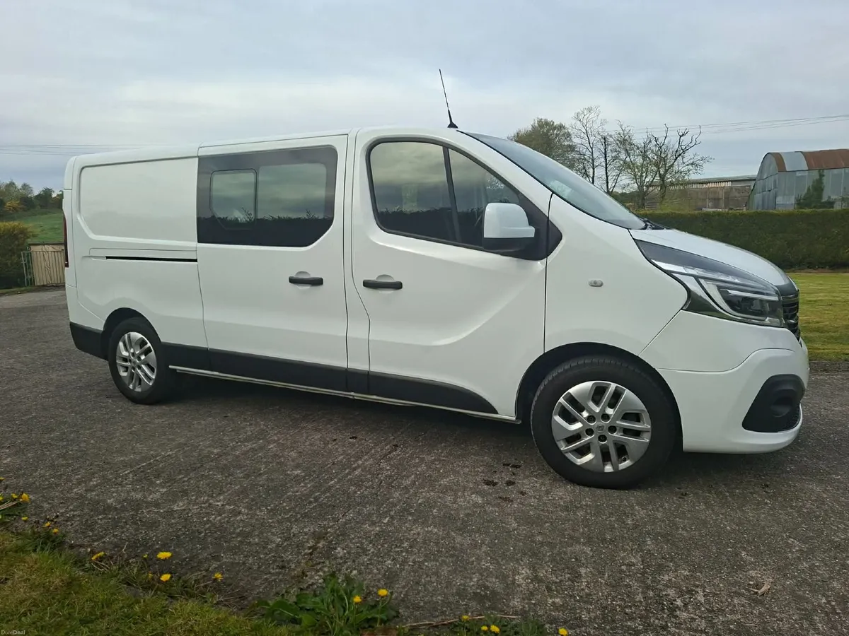 Renault Trafic Crew Cab Sport Original 2020 - Image 3