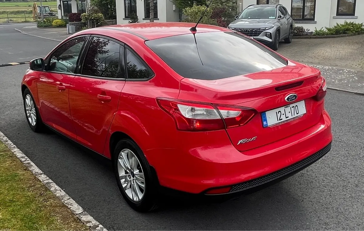 FORD FOCUS ZETEC ((€3200 ONO )) - Image 4