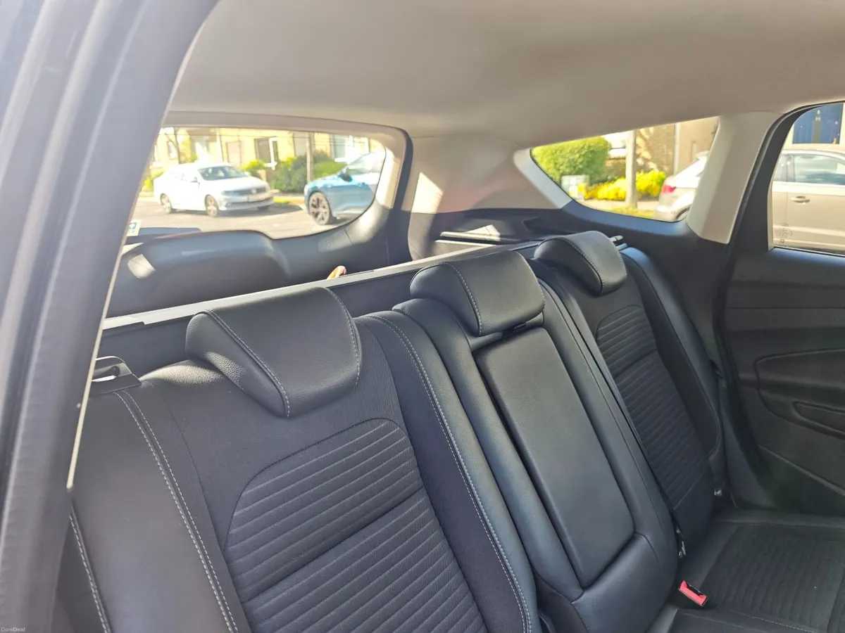 Ford Kuga 2018 - Image 2