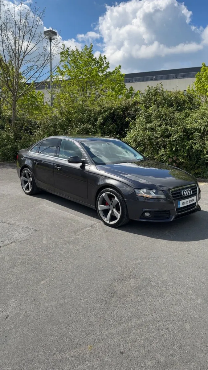 Audi A4 - Image 1