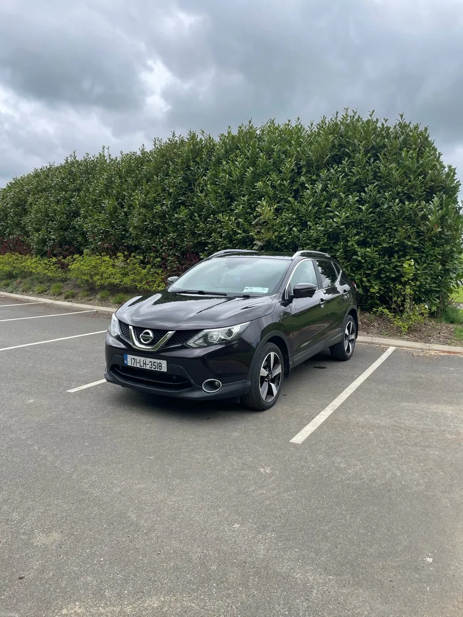 Nissan Qashqai SV 1.6 DCI 5DR Auto - Image 1