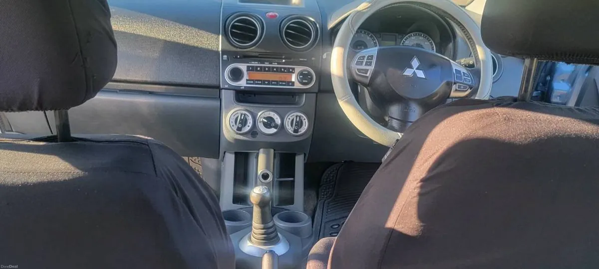 🚗  Mitsubishi Colt 2011 automatic (Special Model) - Image 2