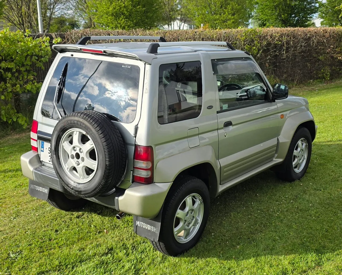 Mitsubishi Pajero Junior - Image 3