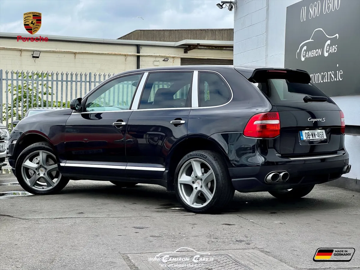 PORSCHE CAYENNE S ARMANI BLACK V8 400bhp - Image 3