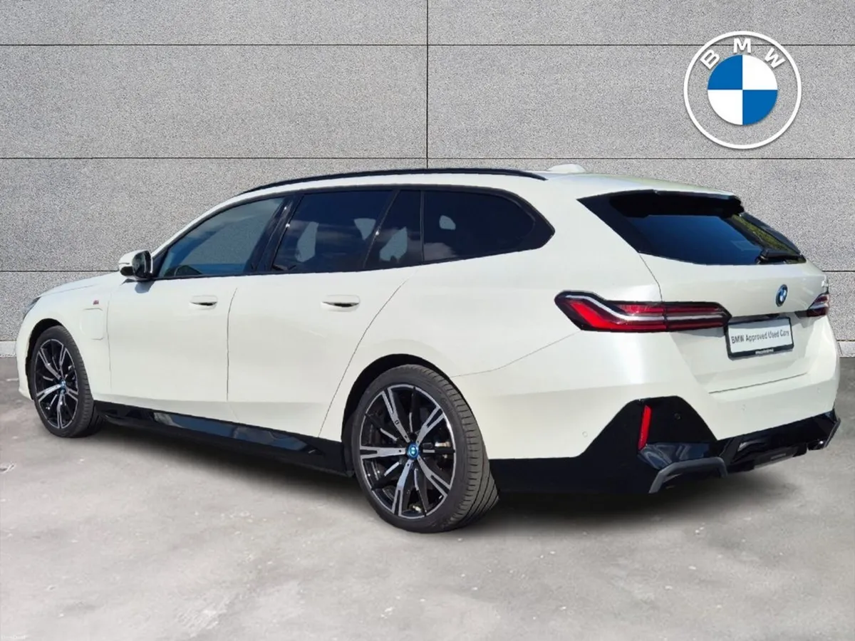 BMW 5-Series 530e M Sport Touring - Image 3