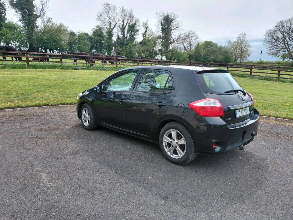 Toyota auris 1.4 diesel for sale 
Very low mileage - Image 3
