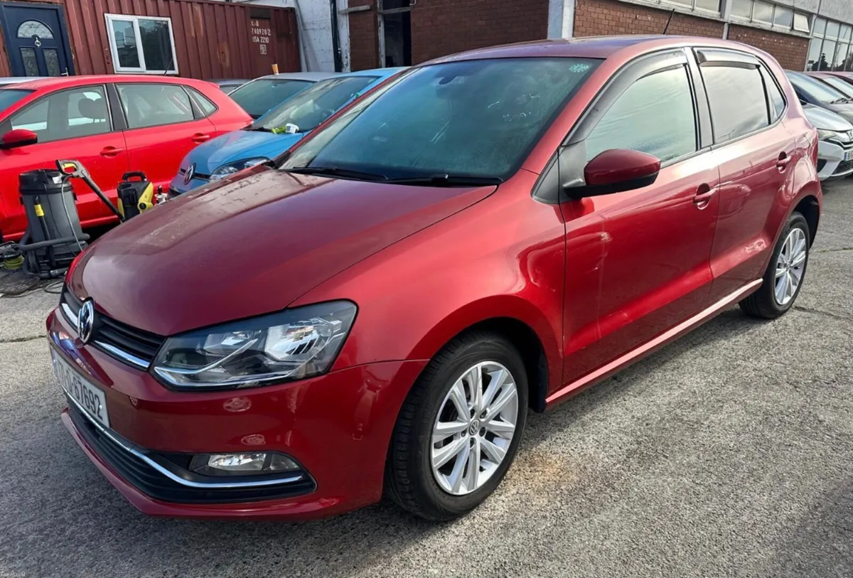 Volkswagen Polo 2017 Automatic / 25k km - Image 1