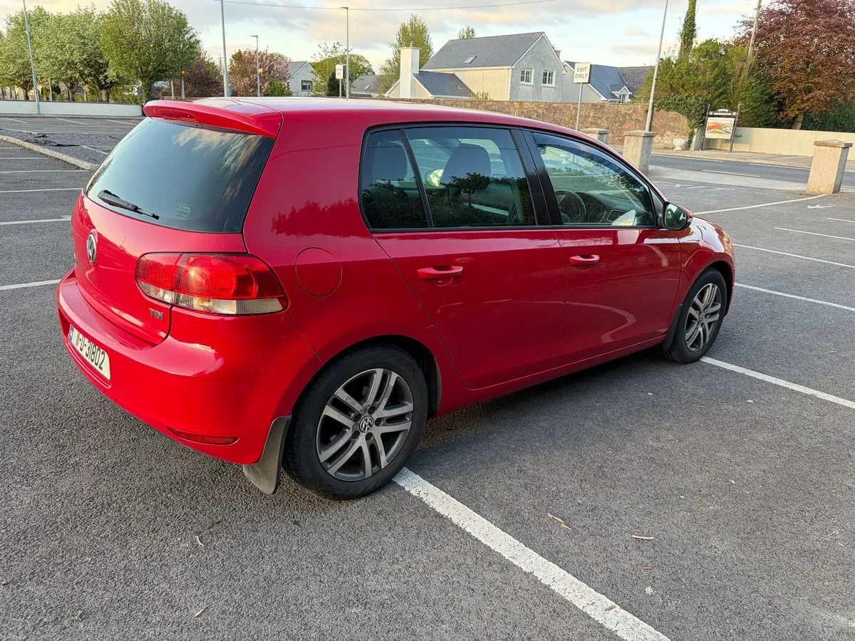 Volkswagen Golf 2011 - Image 4