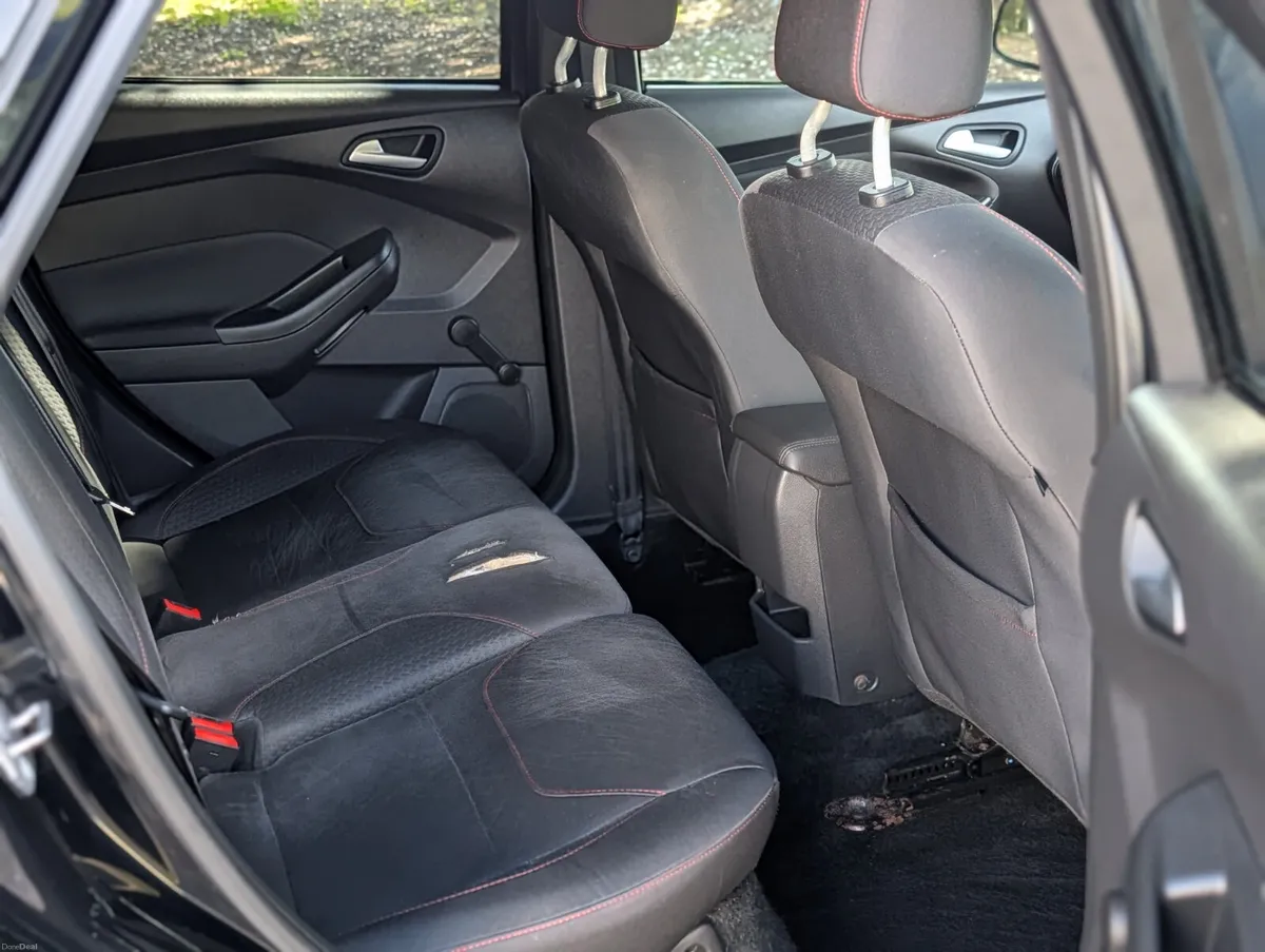 2017  ST LINE Focus 1.5 Diesel warranty available - Image 6