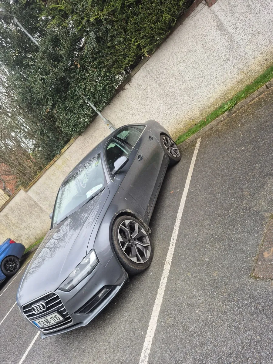 Audi A4 2015 - Image 2