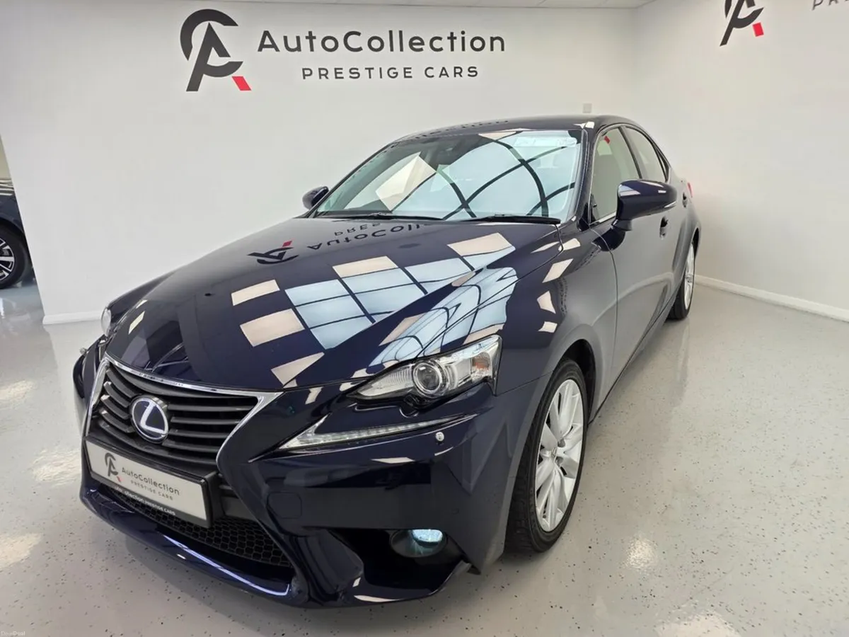 Lexus IS **HYBRID**EXECUTIVE EDITION** - Image 3