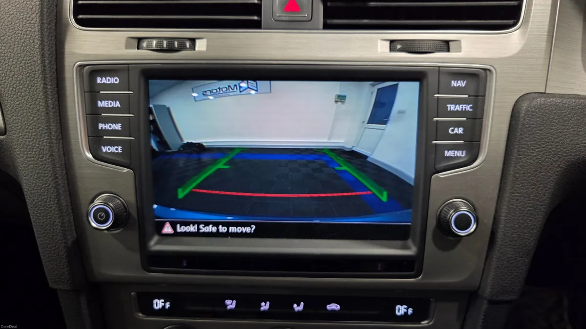 151 Volkswagen Golf Comfortline 1.2 TSI Auto - Image 4