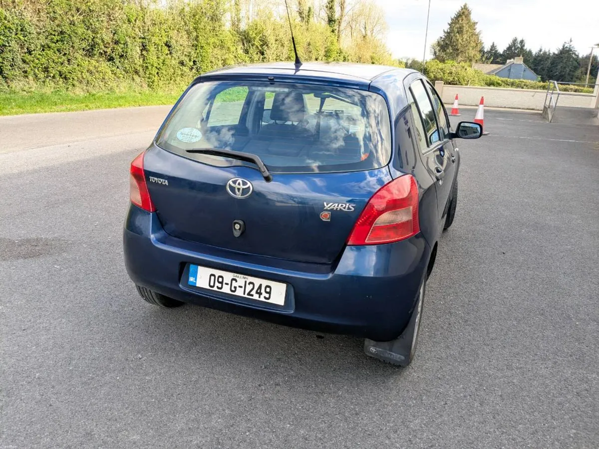 Toyota yaris - Image 3