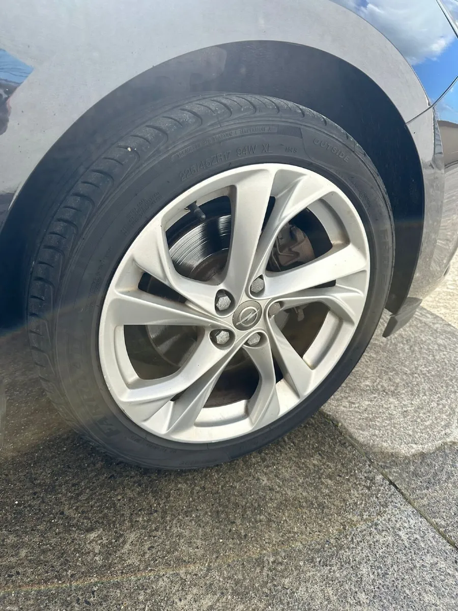 Opel Astra 2015 - Image 4