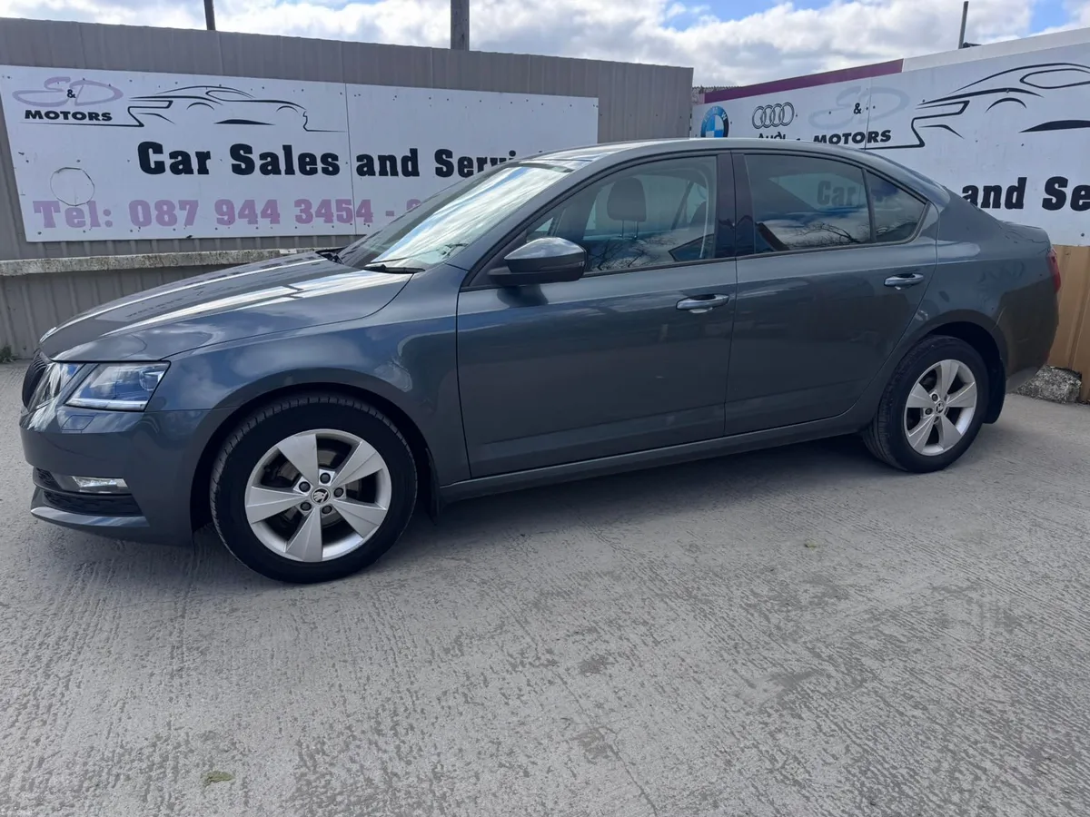 192 Skoda Octavia 1.6TDI Soleil Warranty - Image 3