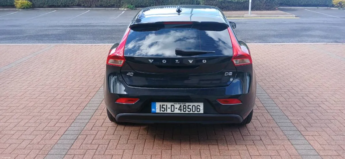 2015 volvo v40 only 114000 kilometers - Image 3
