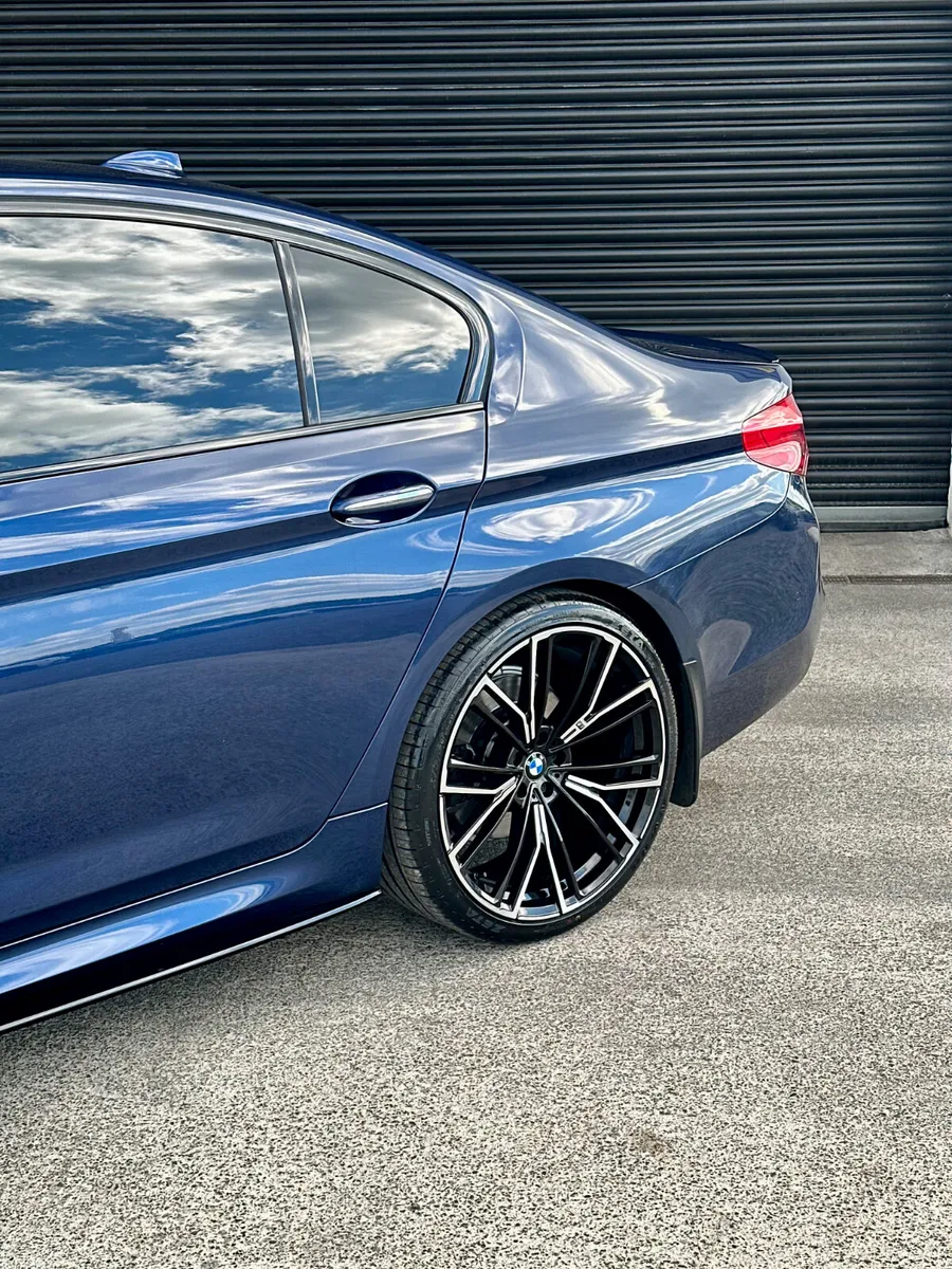2018 BMW 520D MSPORT PRO MPERFORMANCE - Image 4