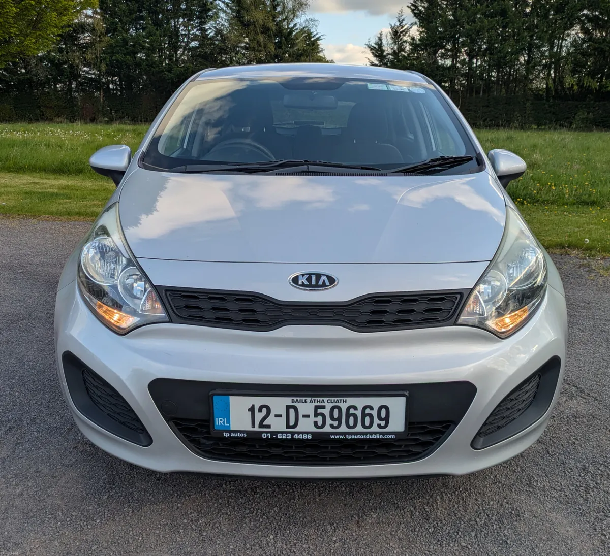 Kia Rio LX / LOW MILEAGE/ NCT 03/27 /TAX 07/26 - Image 2