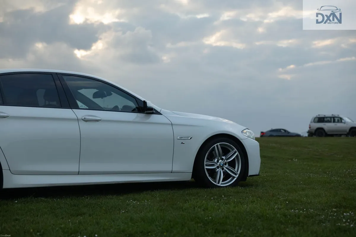 BMW 5-Series 2016 - Image 2