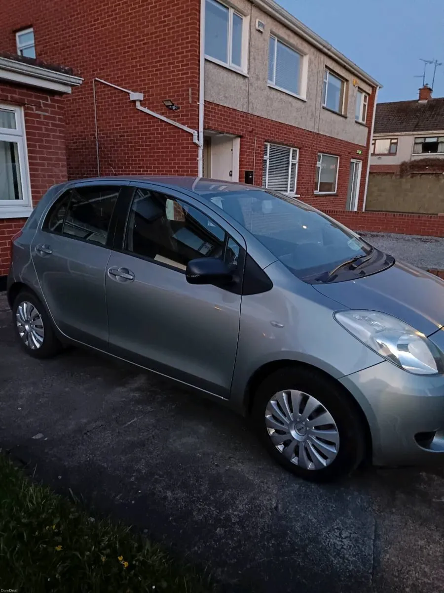 Toyota yaris Automatic - Image 1