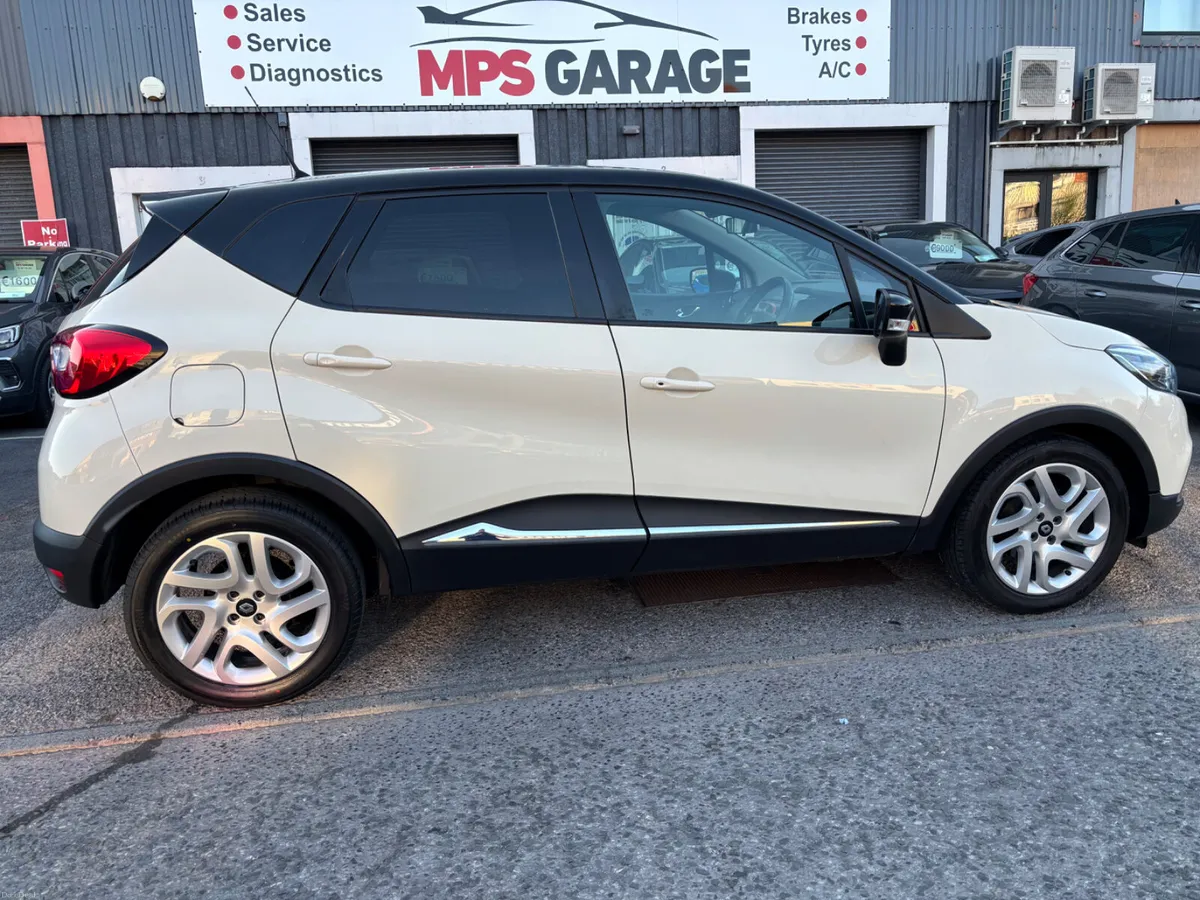 2016 Renault Captur 1.5 dci SIGNATURE - Image 1