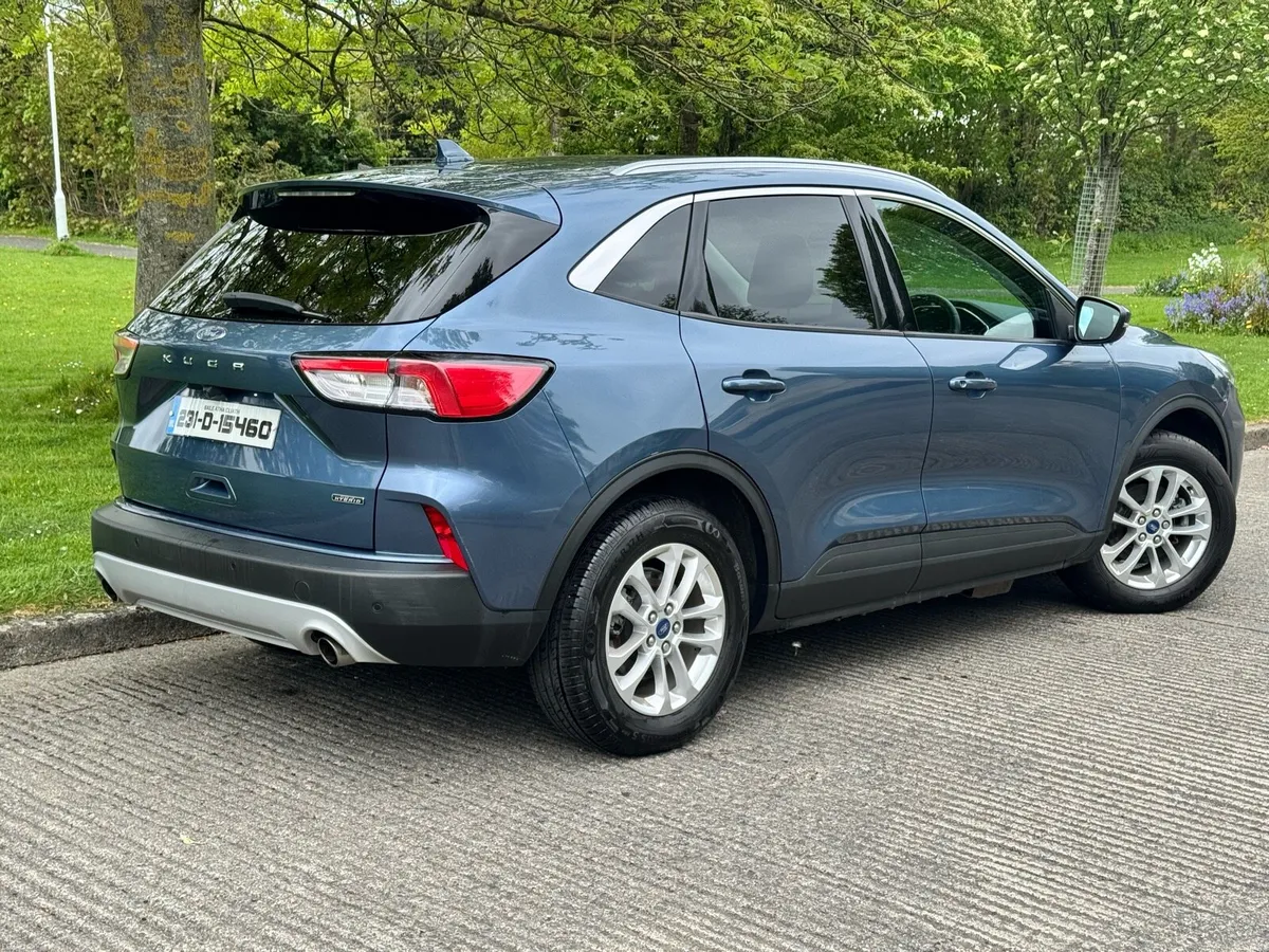 231 FORD KUGA TITANIUM 2.5 PETROL PHEV - Image 5