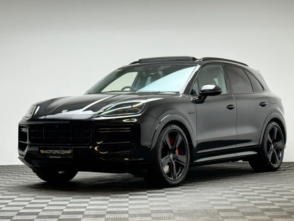 Porsche Cayenne TURBO 4.0 E-HYBRID 730HP *HUGE SPE - Image 3
