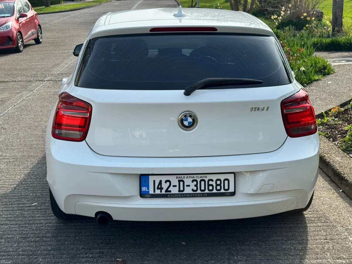 142 BMW 116i AUTOMATIC SAT NAV LIKE NEW - Image 4