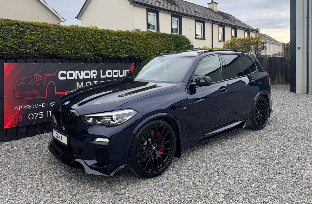 2021 212 BMW X5 45E M Sport Pro X Drive Pan Roof - Image 3