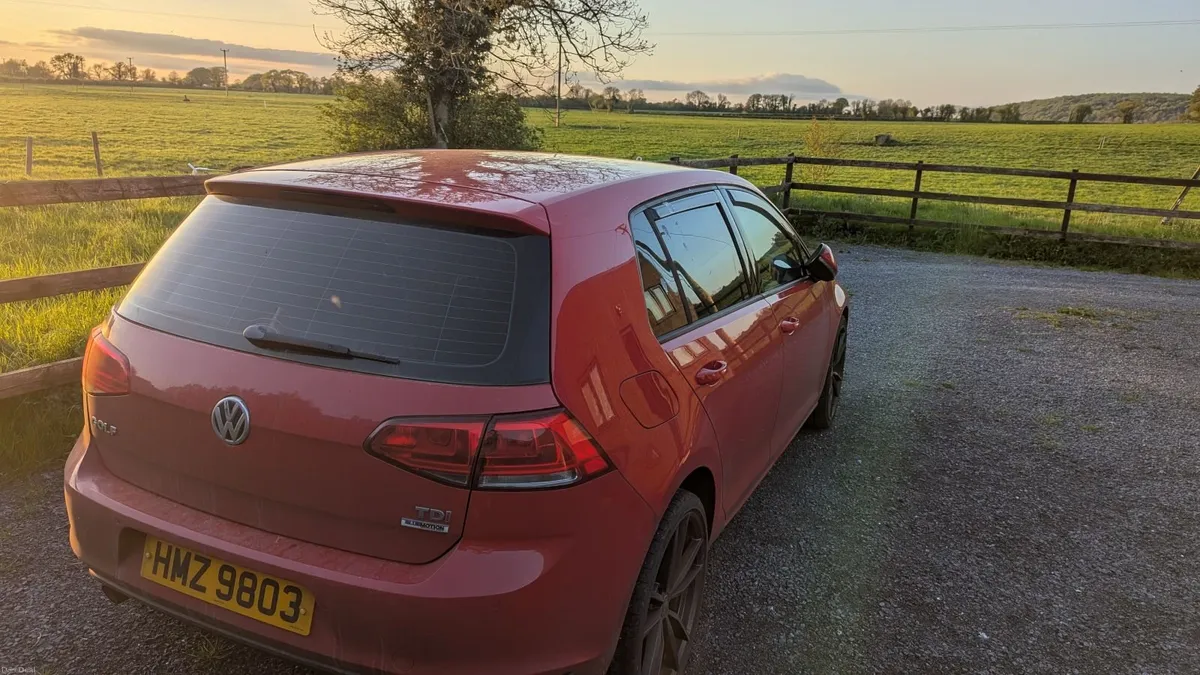 Volkswagen Golf 2015 - Image 1