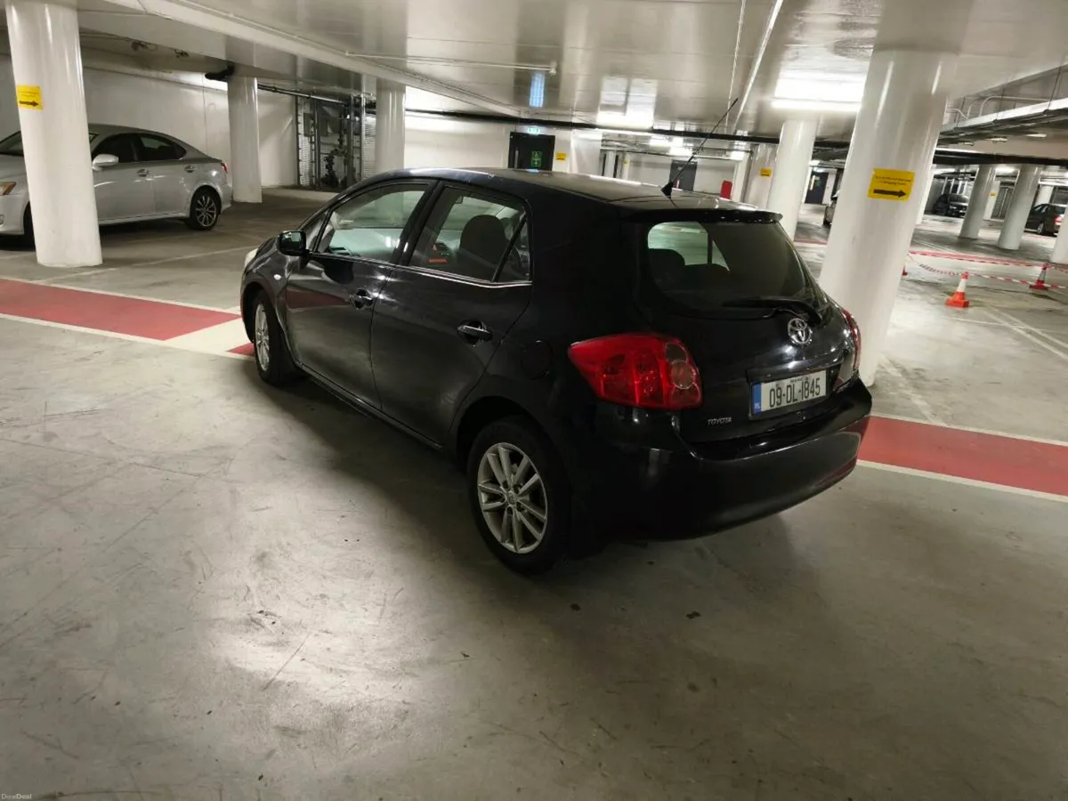 Toyota auris - Image 4