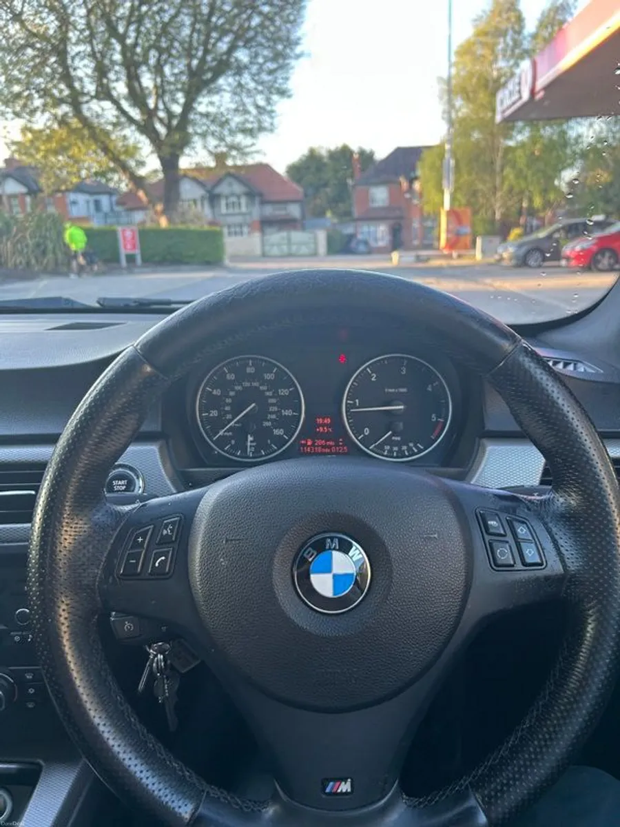 2010 Bmw 3-series - Image 4