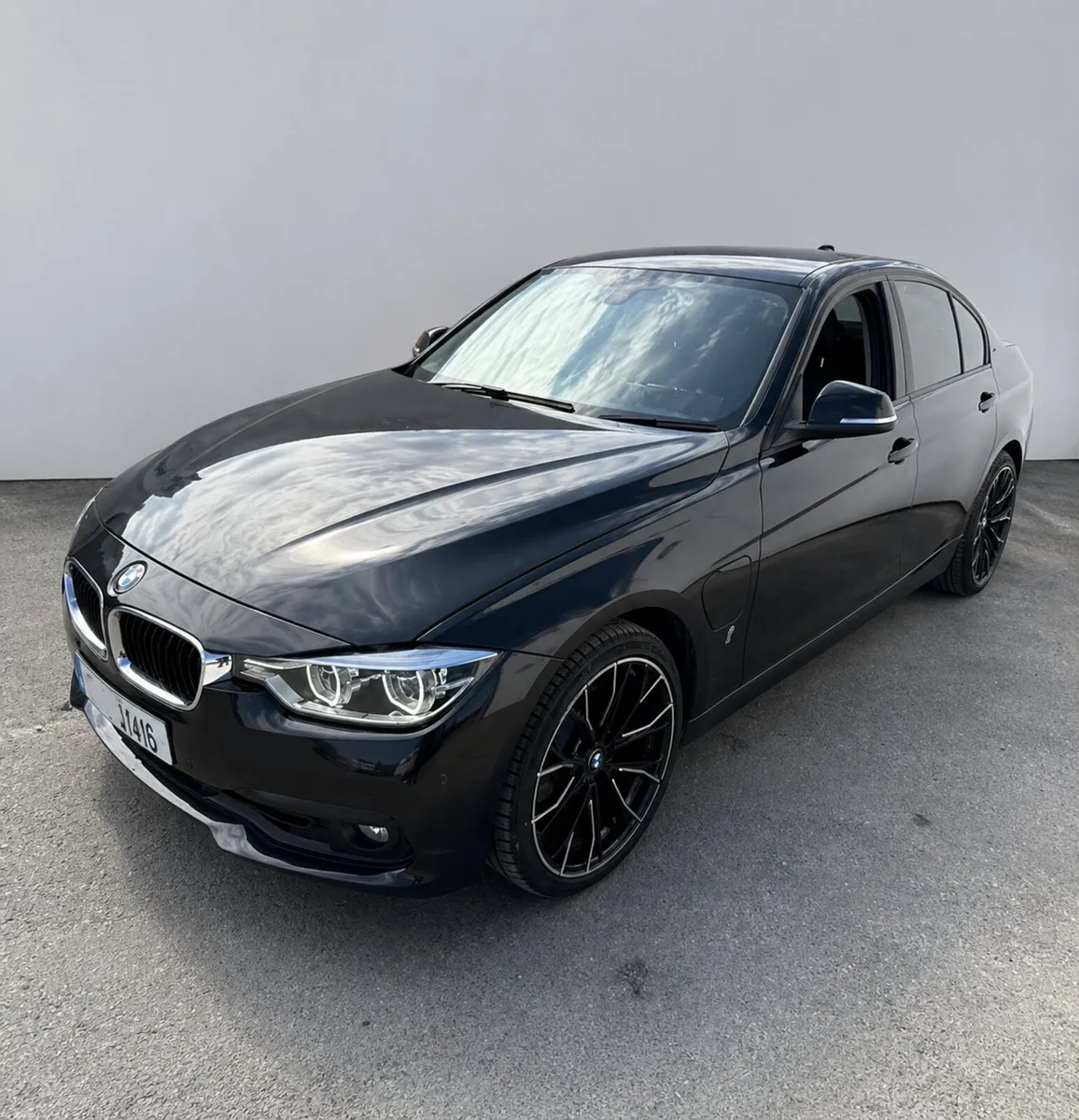 2018 BMW 330e - Image 1
