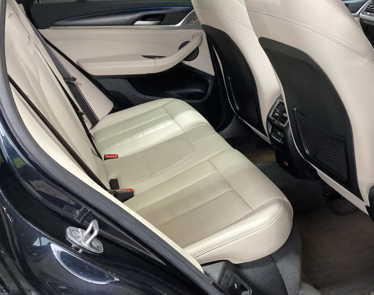 IX3 M SPORT PRO (HIGH SPEC) - Image 3