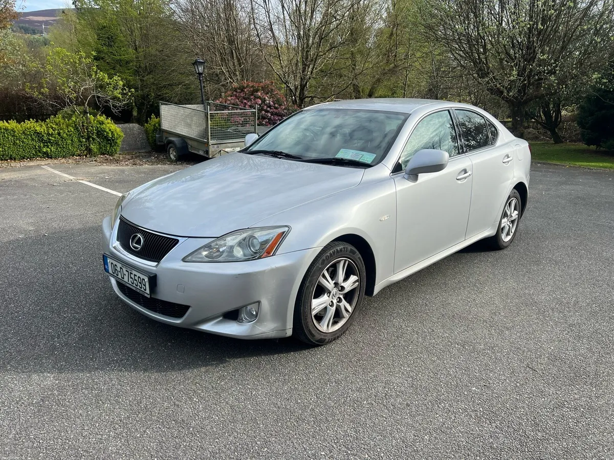 Lexus is250 automatic - Image 1