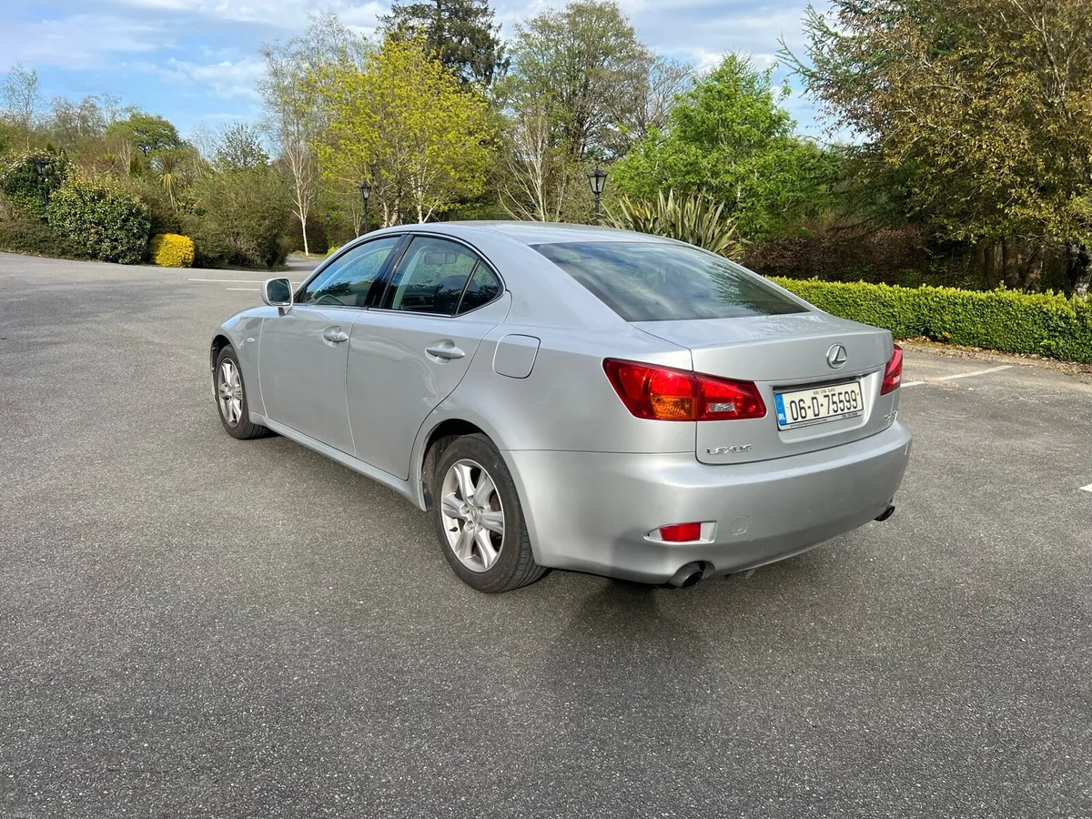 Lexus is250 automatic - Image 2