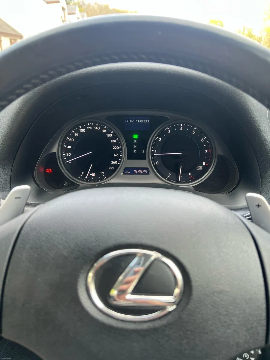 Lexus is250 automatic - Image 4