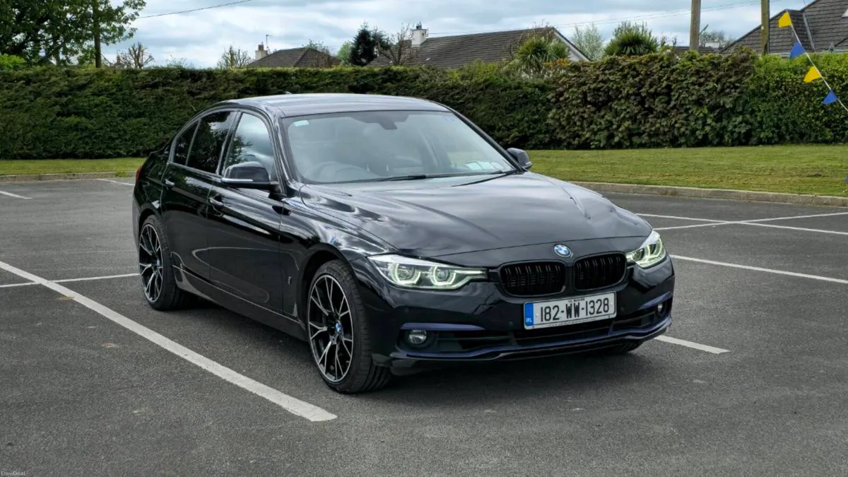 BMW 330e - Image 1
