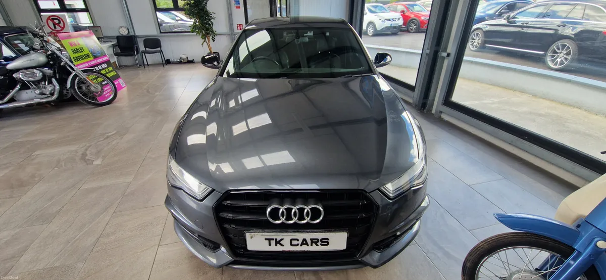 17 AUDI A6 S-LINE BLACK EDITION AUTOMATIC - Image 4