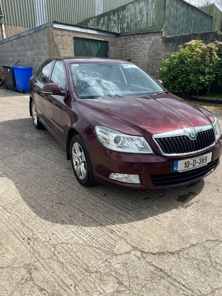 Skoda Octavia 2010 - Image 1