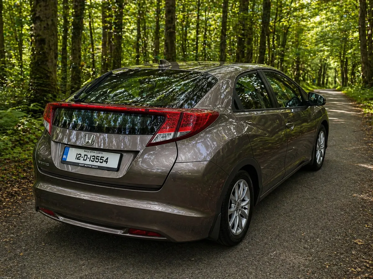 12 Honda Civic SE 1.4 - NEW NCT - Image 3